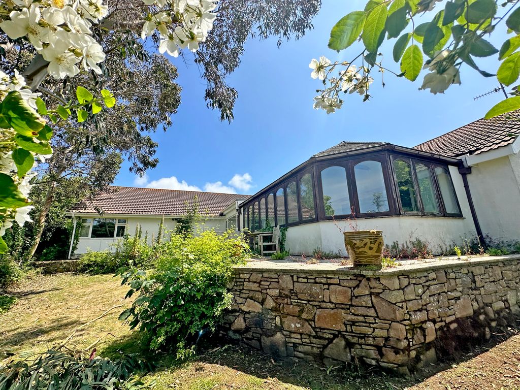 Property photo 1 of 21