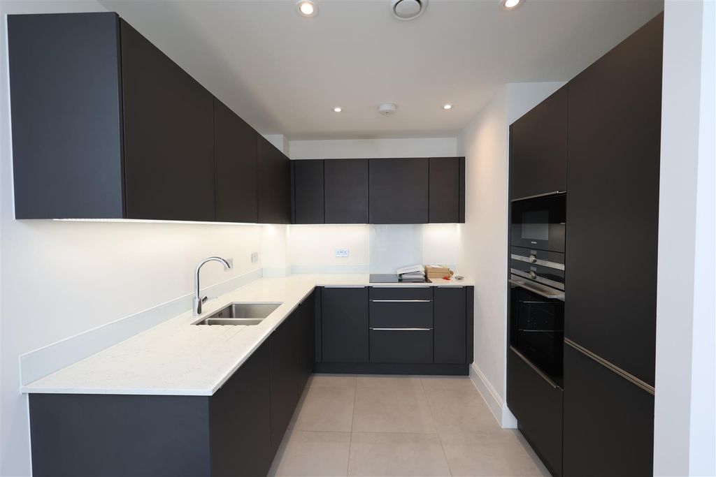 Property photo 2 of 15 Kitchen