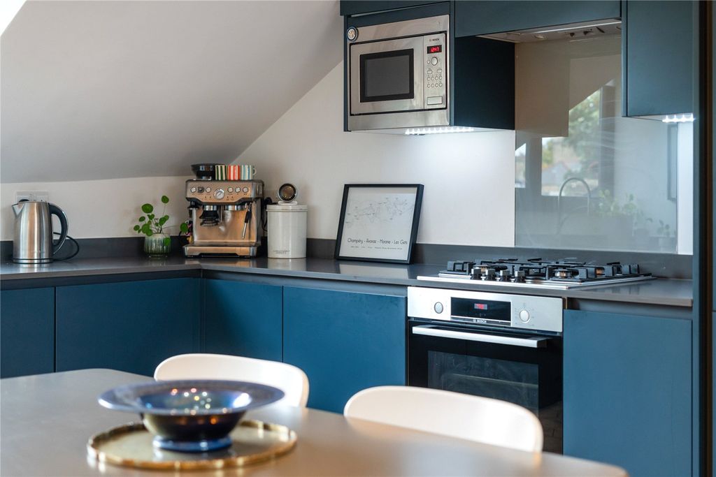 Property photo 3 of 12 Picture No. 13