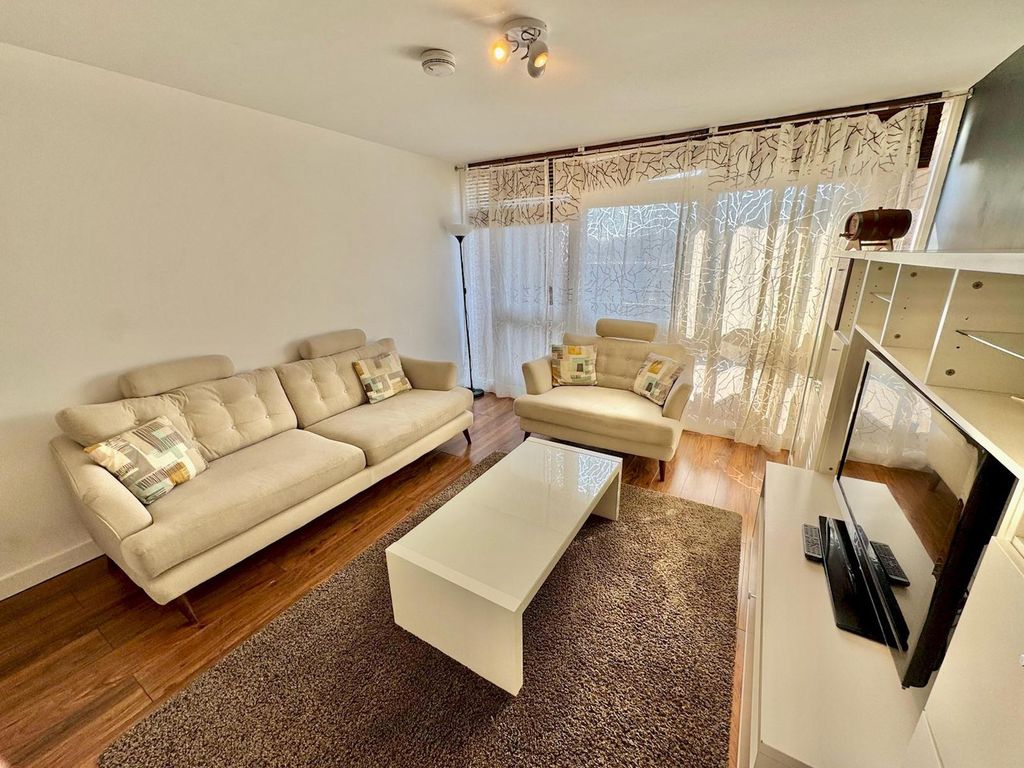 Property photo 1 of 23 Living Room