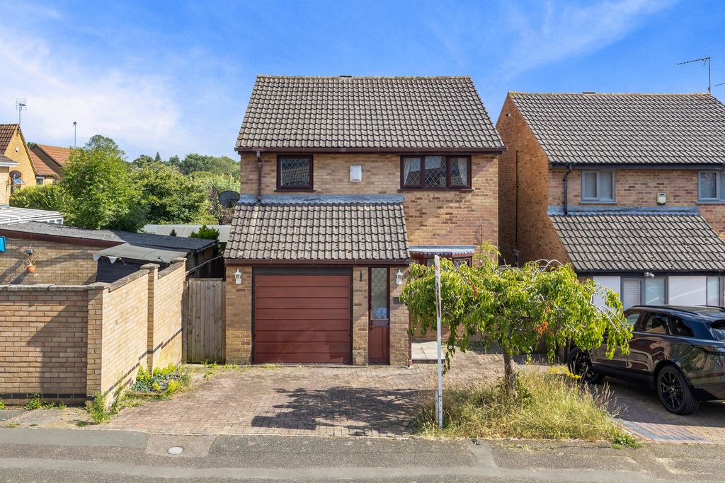Property photo 1 of 23