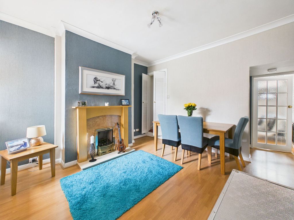 Property photo 3 of 18 Dining Room