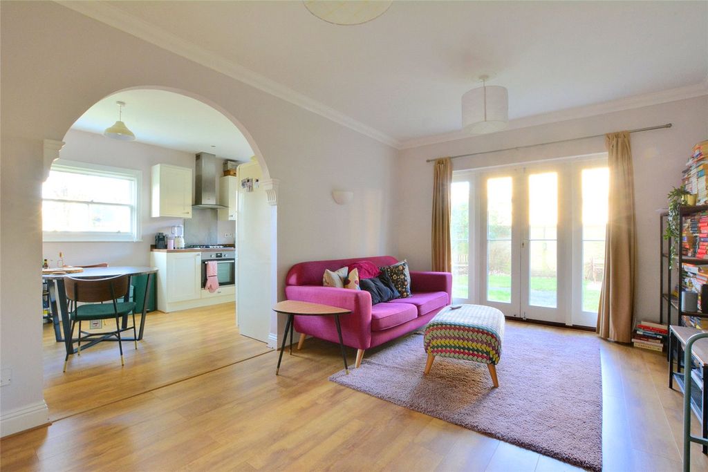 Property photo 1 of 17 Picture No. 01