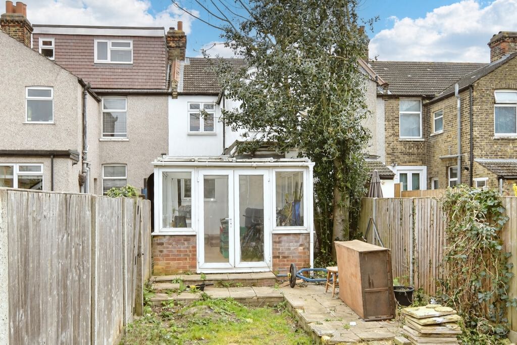 Property photo 3 of 11