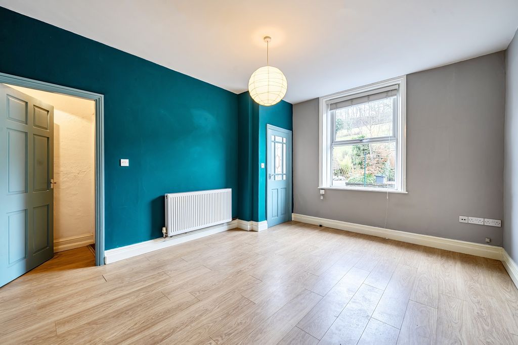 Property photo 2 of 14 Lounge