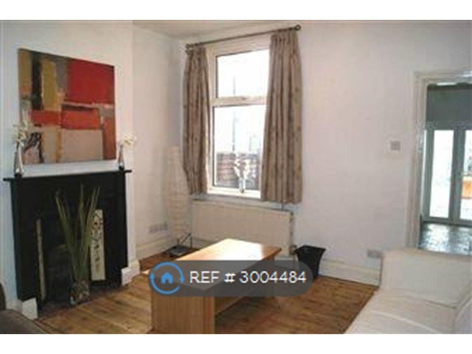 Property photo 2 of 5