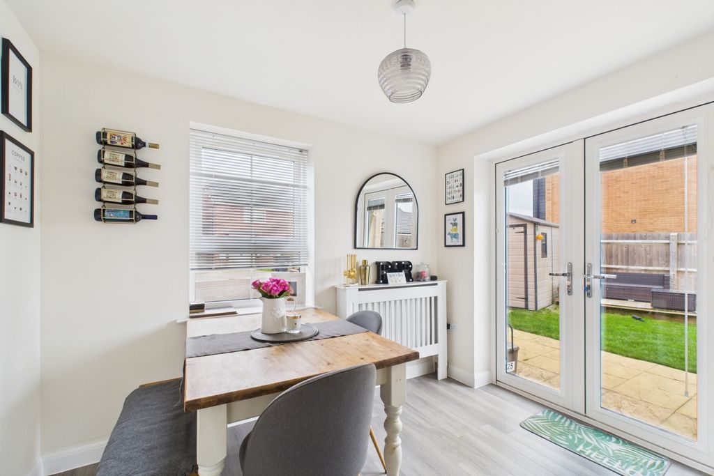 Property photo 2 of 12 Dining