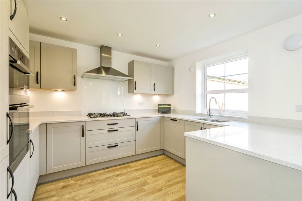 Property photo 3 of 23 Picture No. 41