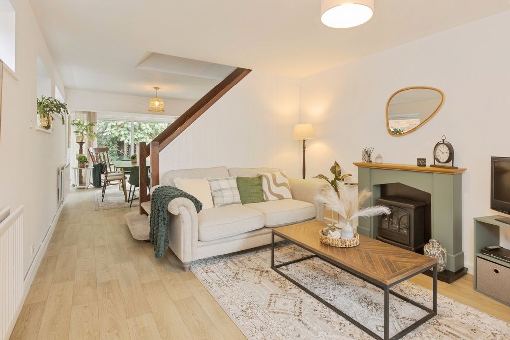 Property photo 1 of 18 Pbox-Img.Jpg