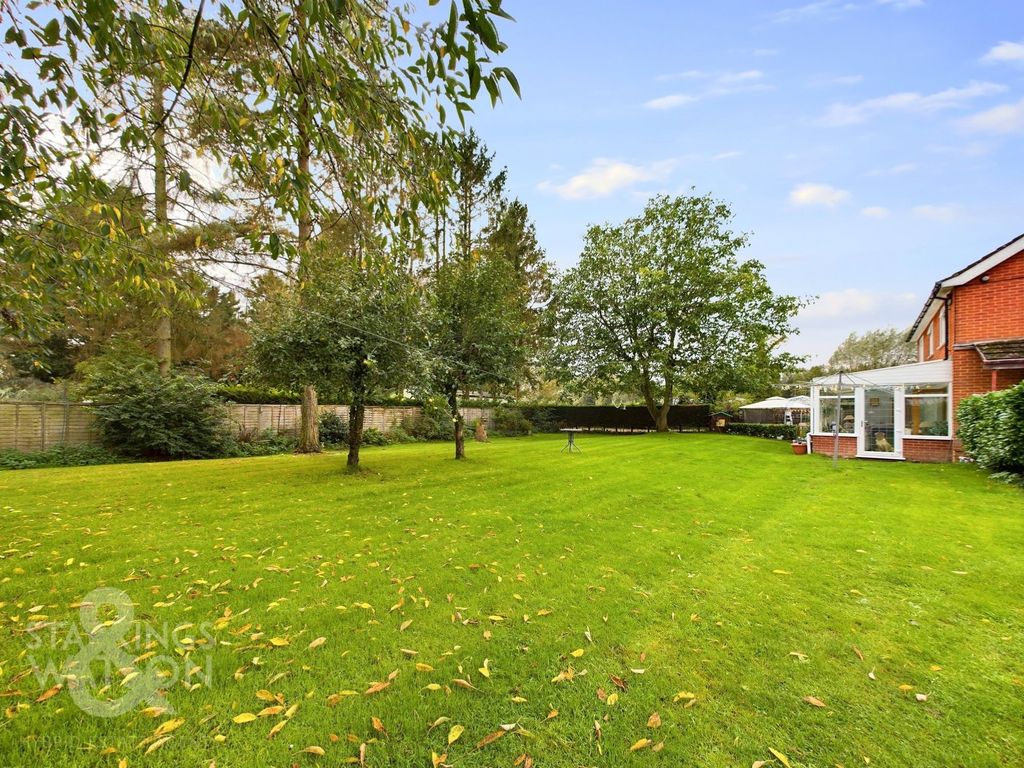 Property photo 1 of 33