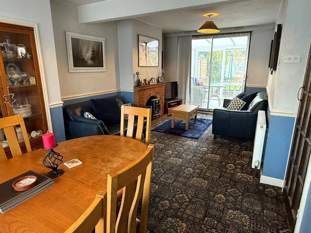 Property photo 3 of 19 Picture No. 17