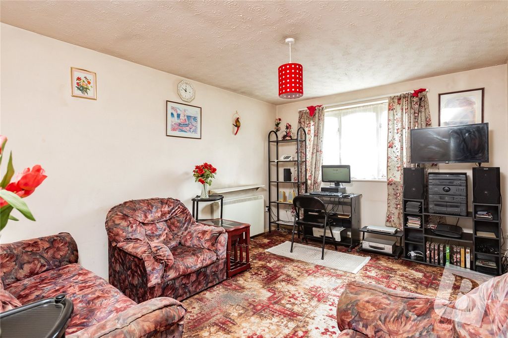 Property photo 2 of 11 Picture No. 17