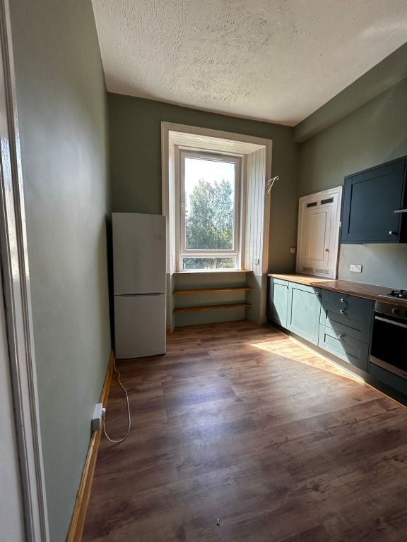 Property photo 3 of 16 Photo 3