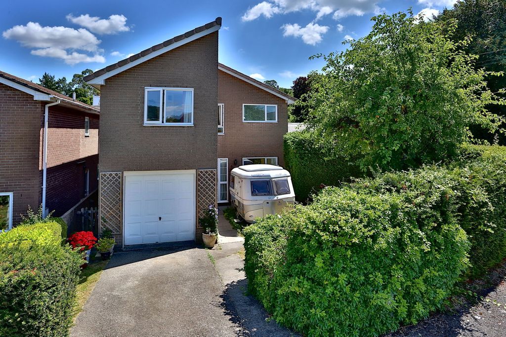 Property photo 1 of 35