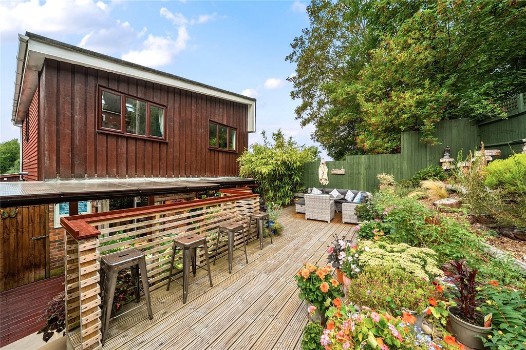 Property photo 2 of 20 Picture No. 04