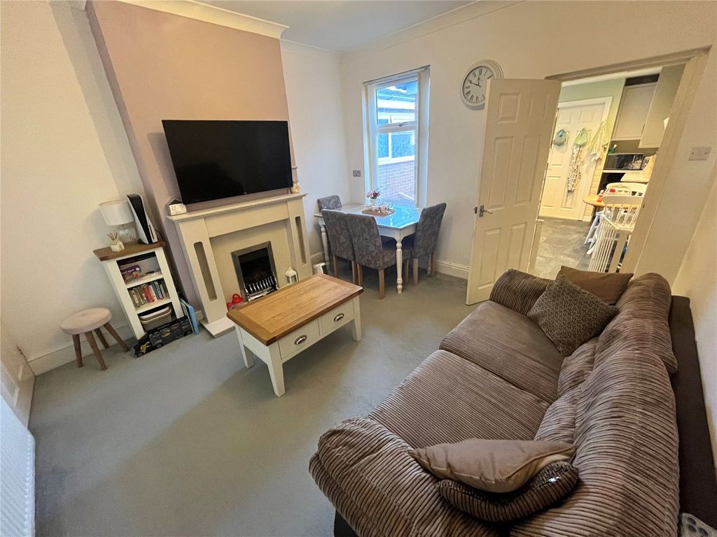 Property photo 3 of 10 Picture No. 09
