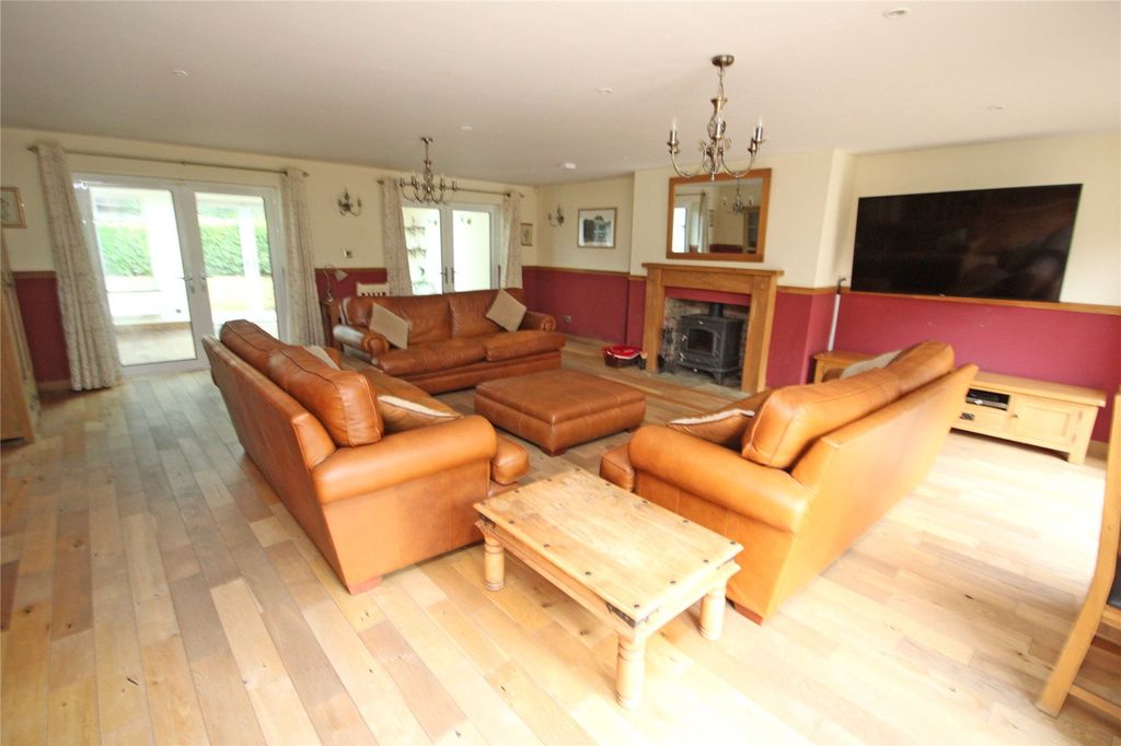 Property photo 3 of 26 Picture No. 01