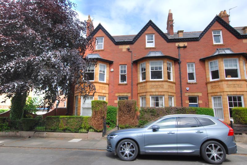 3 bed flat for sale Gosforth