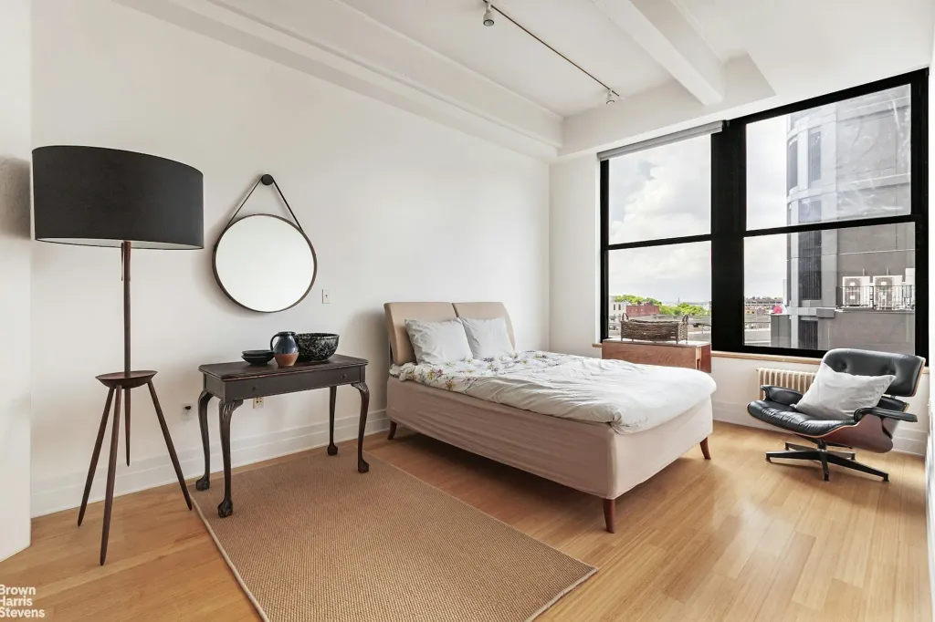 Property photo 3 of 12 <Alttext/>