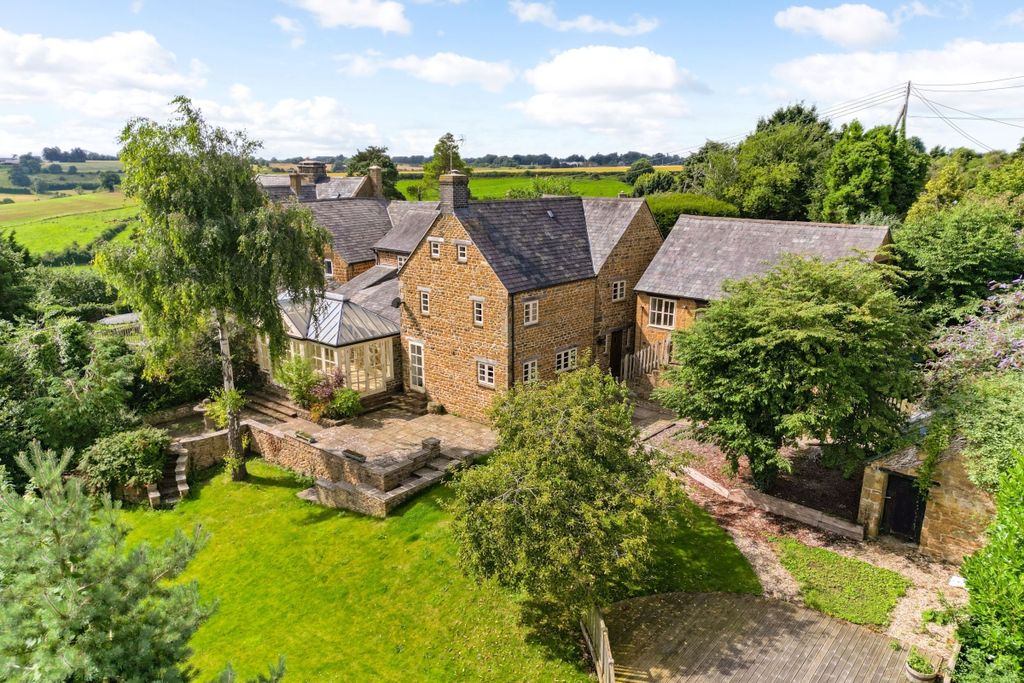 Property photo 1 of 26