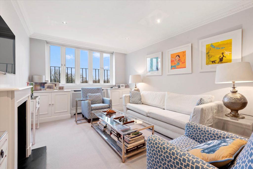 Property photo 3 of 20 Image