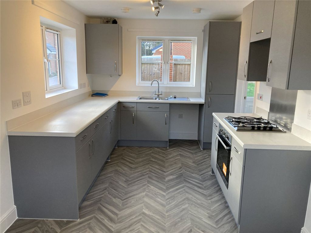 Property photo 2 of 7 Picture No. 03