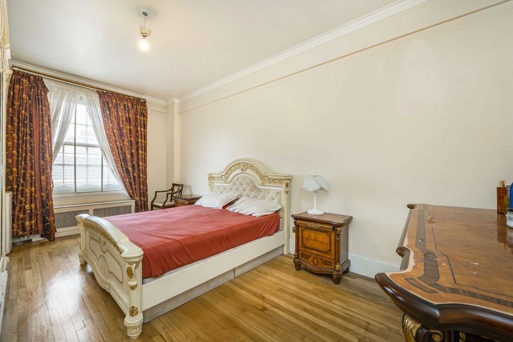 Property photo 3 of 4