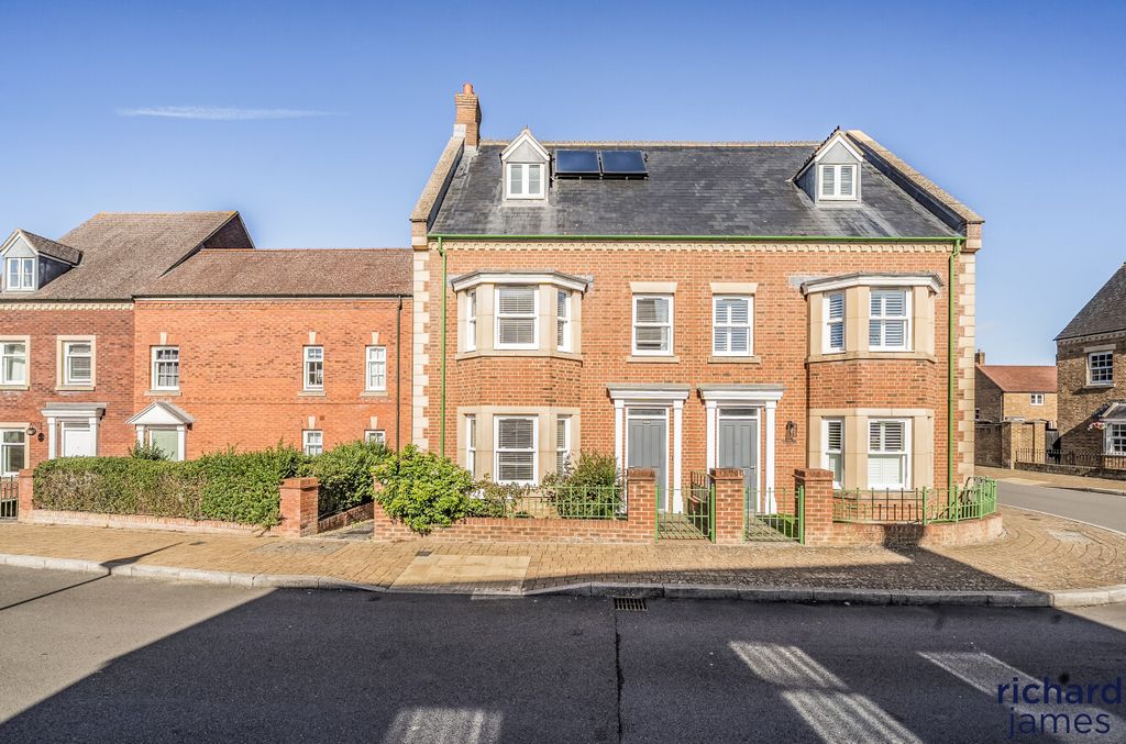 Property photo 1 of 20 87c00E149298433Dacfd1610E1c39665