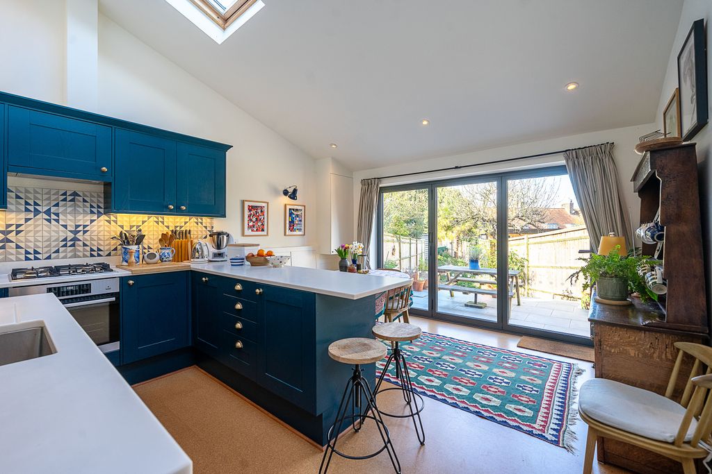 Property photo 3 of 15