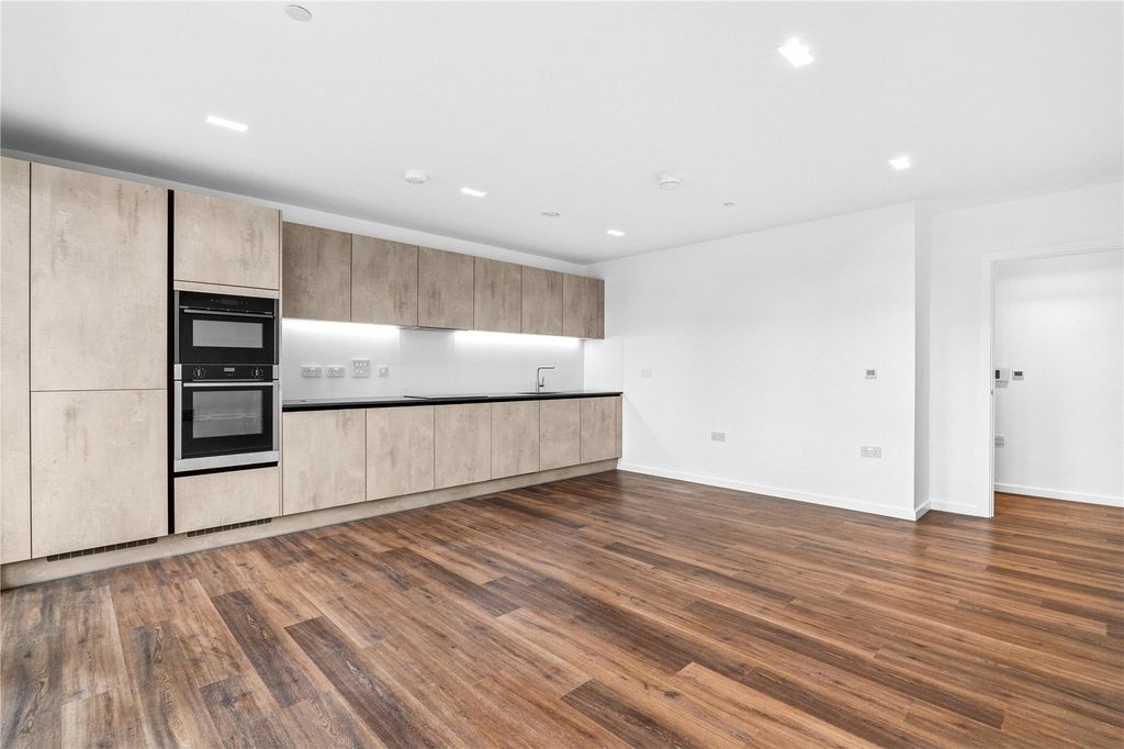 Property photo 2 of 22 Picture No. 07