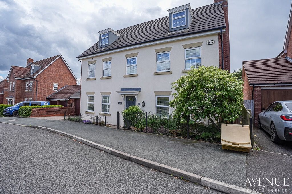 Property photo 1 of 50 5220573