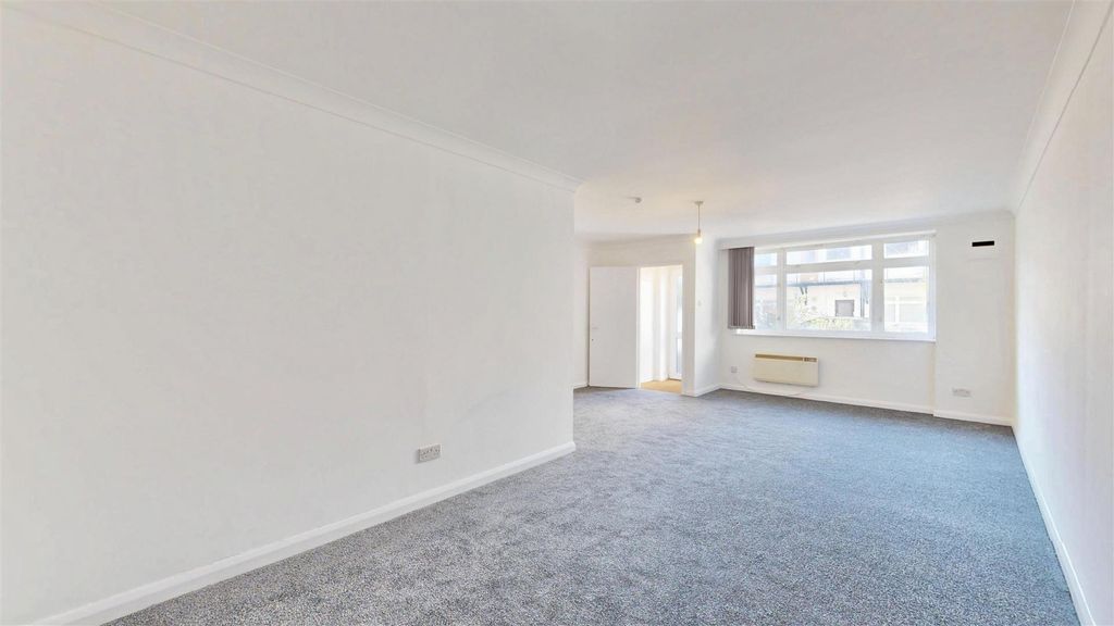 Property photo 2 of 22 Warfield-04212026_190027.Jpeg