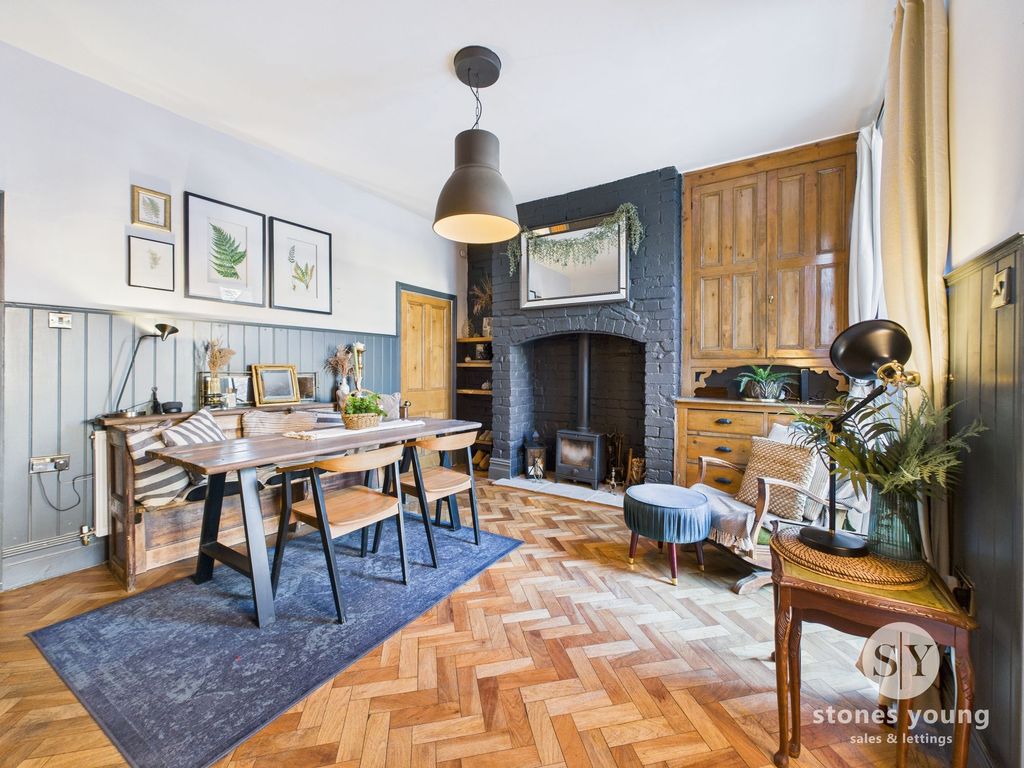 Property photo 3 of 19