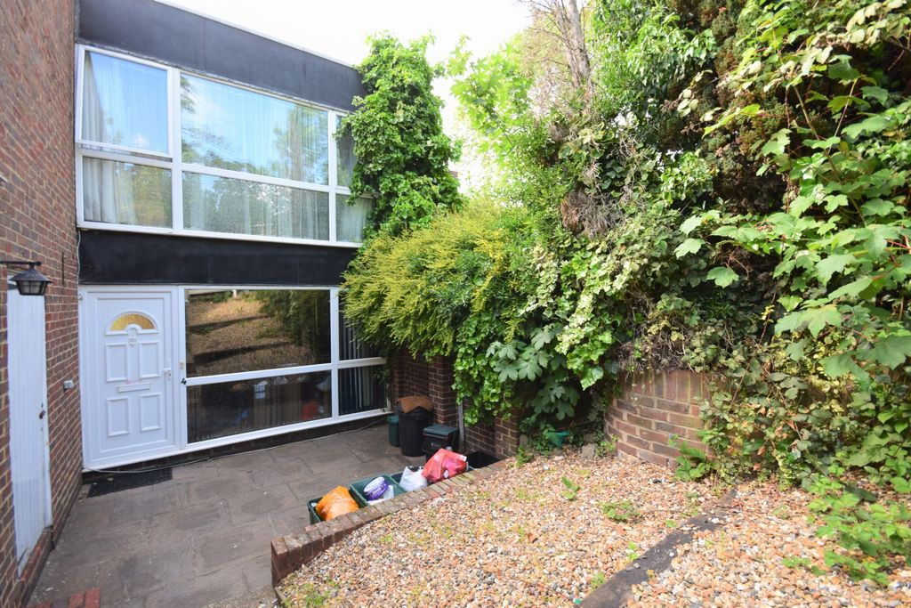 Property photo 1 of 13 Photo 13