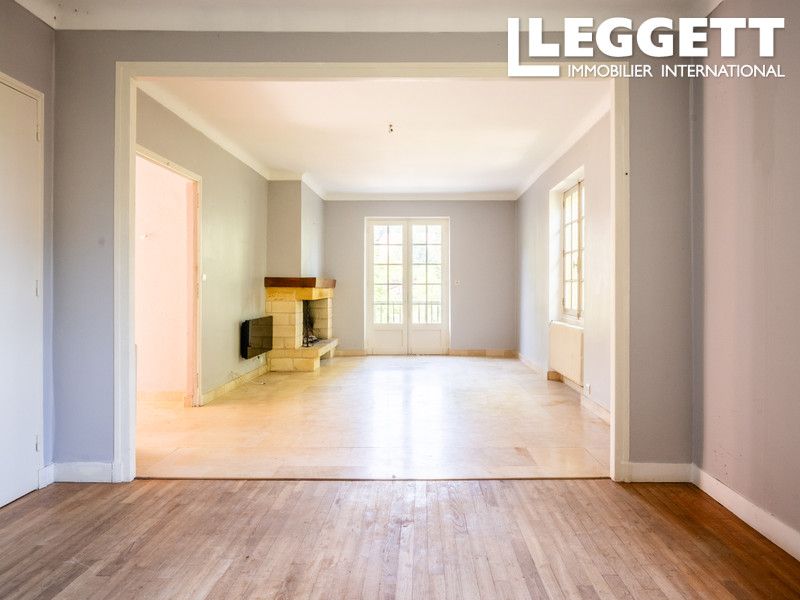 Property photo 2 of 10