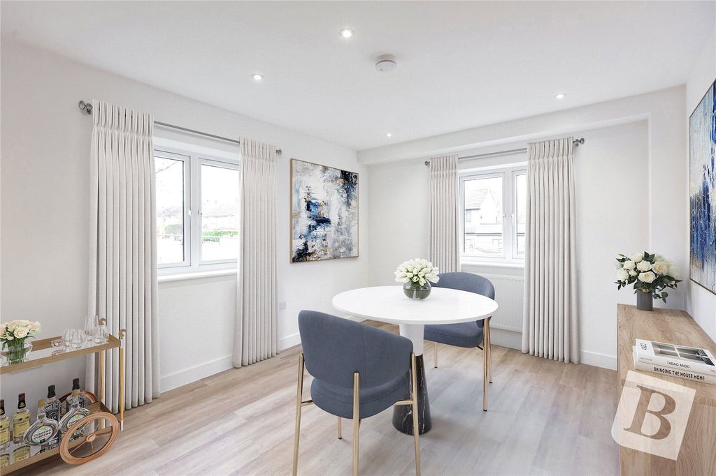 Property photo 3 of 13 Kitchen