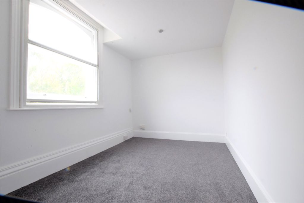 Property photo 2 of 4 Picture No. 03