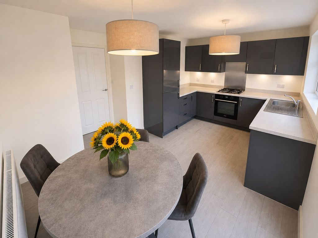 Property photo 3 of 17 Kitchen Diner A