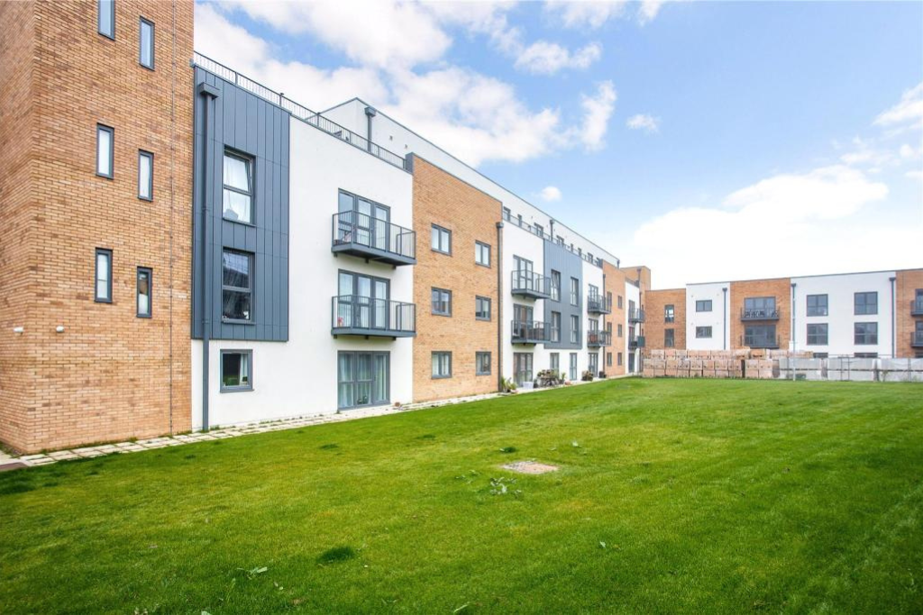 Property photo 1 of 9