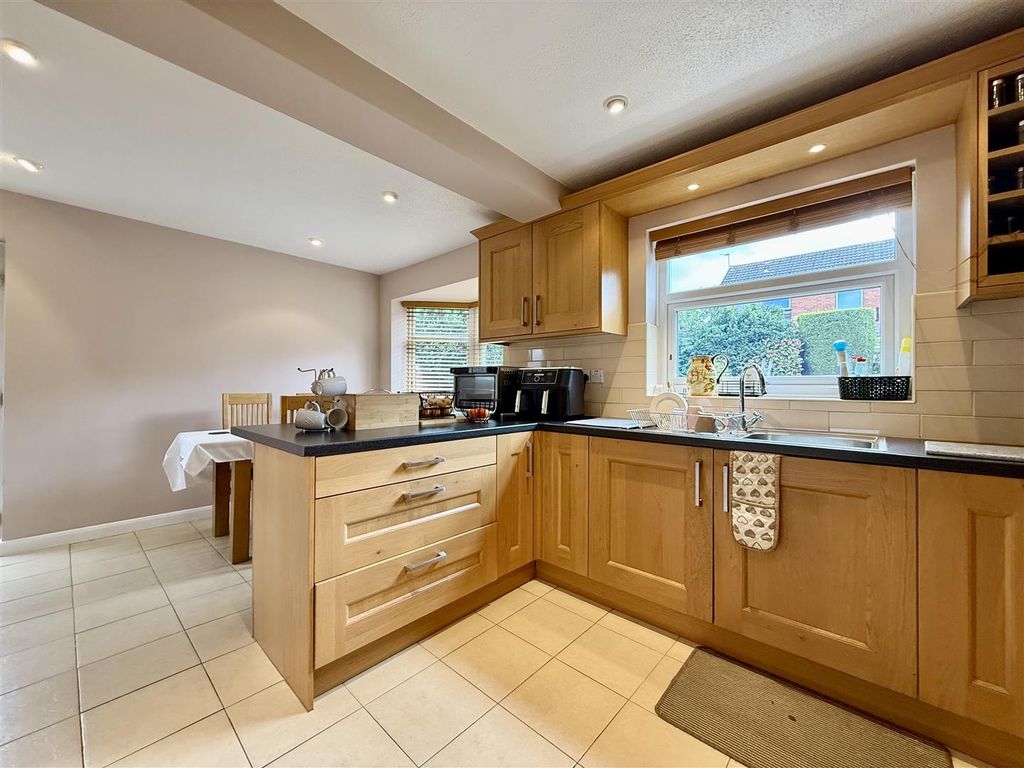Property photo 3 of 19 3