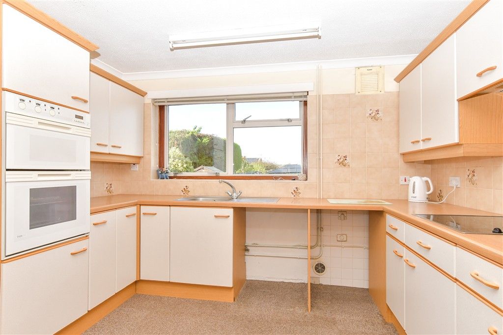 Property photo 2 of 13 Kitchen