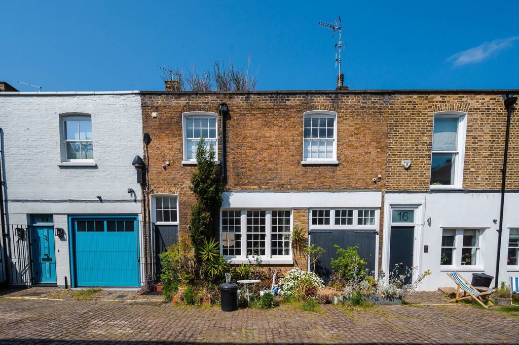 Property photo 2 of 16