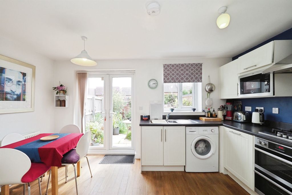 Property photo 2 of 17