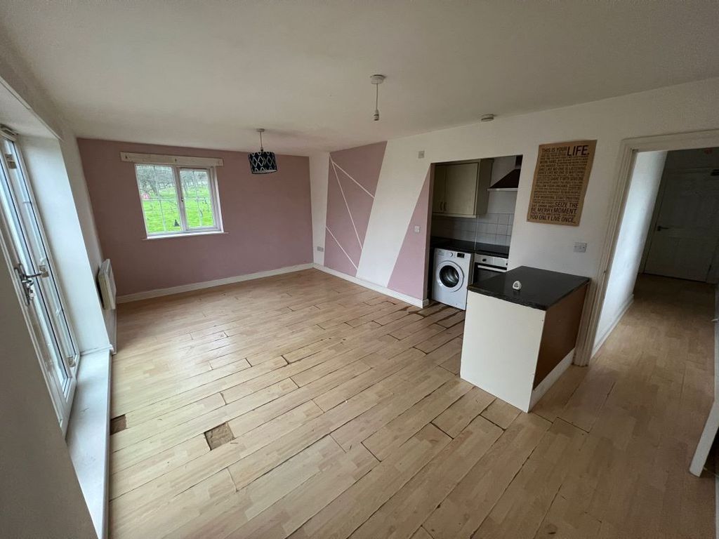 Property photo 2 of 10 Image 2