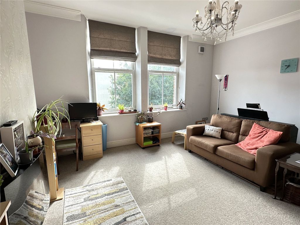 Property photo 3 of 12 Picture No. 03