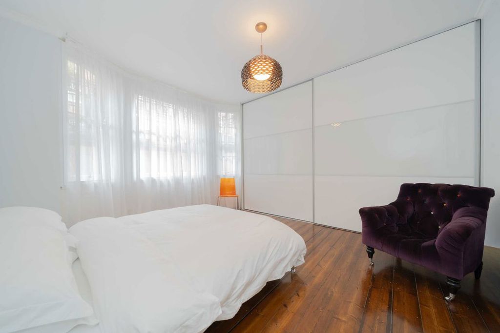 Property photo 3 of 5