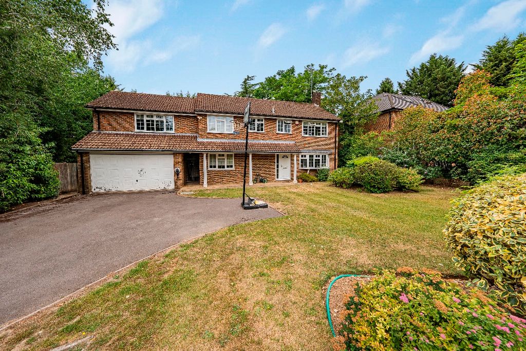 Property photo 2 of 12