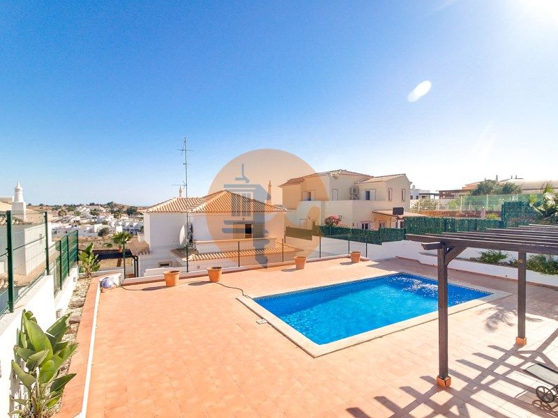 Property photo 1 of 53