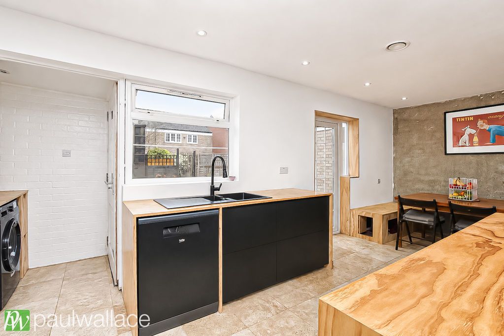 Property photo 3 of 19 Kitchen / Diner
