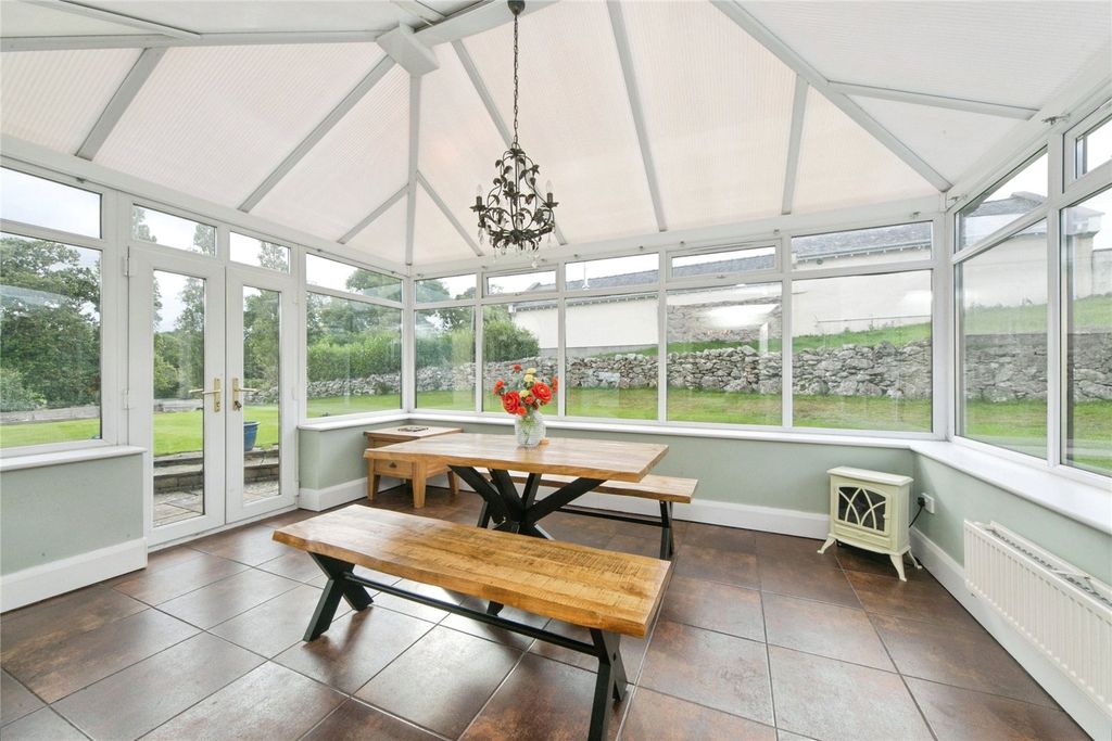 Property photo 3 of 25 Picture No. 43